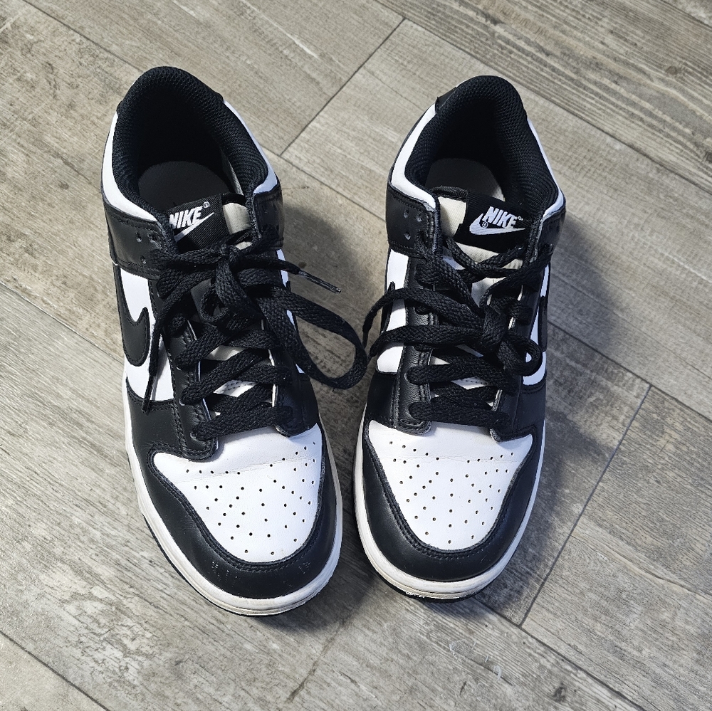 NIKE Dunk Low
